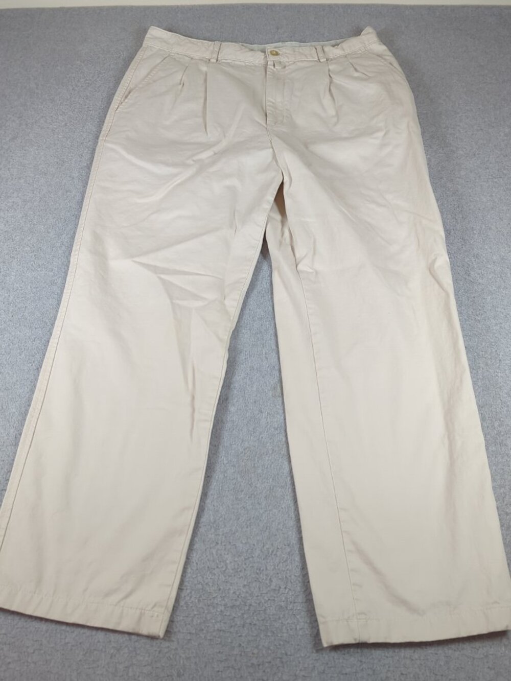 Lacoste Chino Pants Men's 33x29 Pleated Front Preppy
